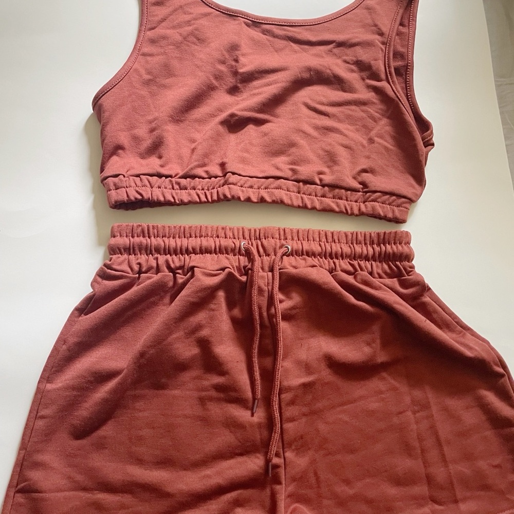 Matching sweat set! Sports bra + shorts